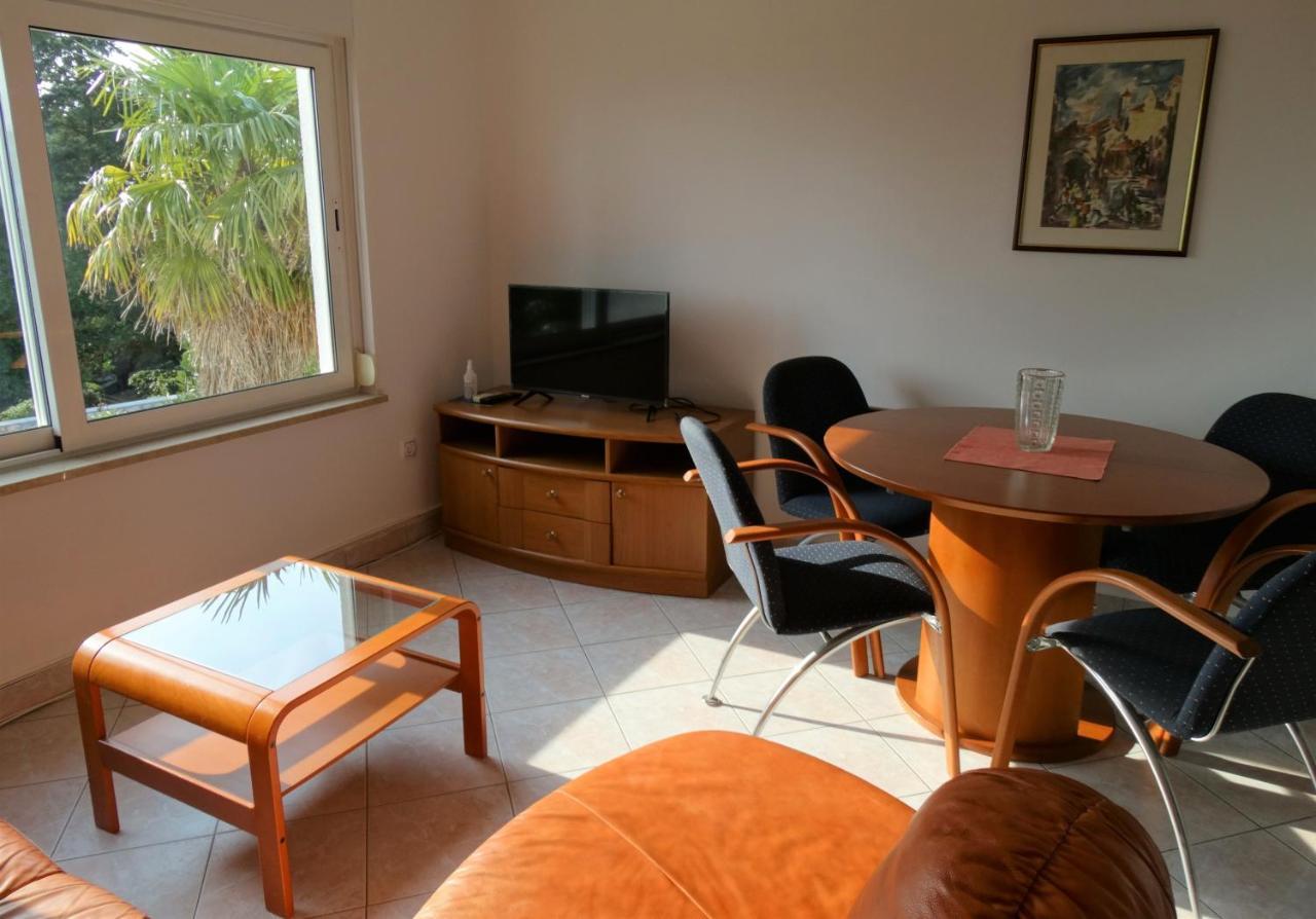 Apartman Crikvenica 30214 - Zulich 外观 照片