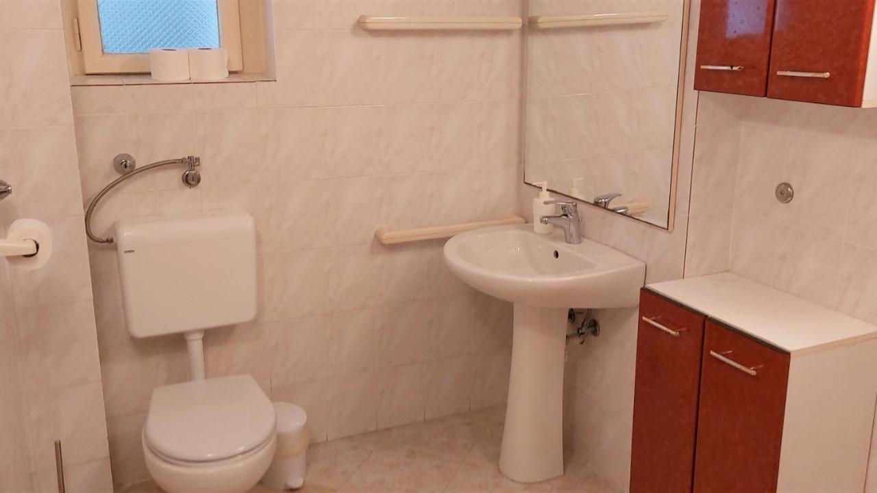 Apartman Crikvenica 30214 - Zulich 客房 照片